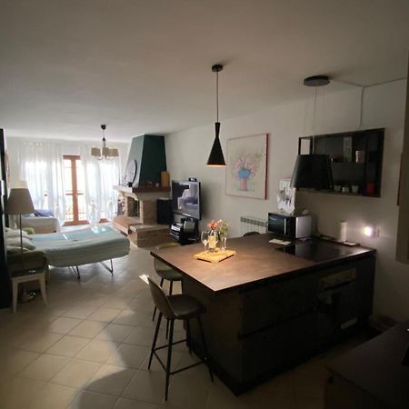 Apartament The Wild Lavender Cecchina Zewnętrze zdjęcie