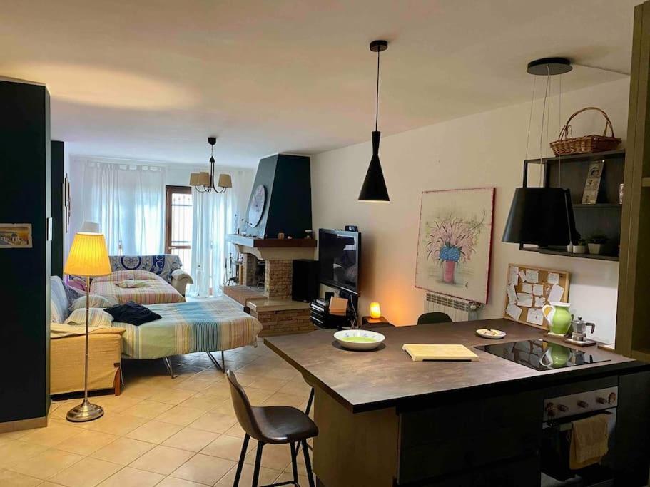 Apartament The Wild Lavender Cecchina Zewnętrze zdjęcie