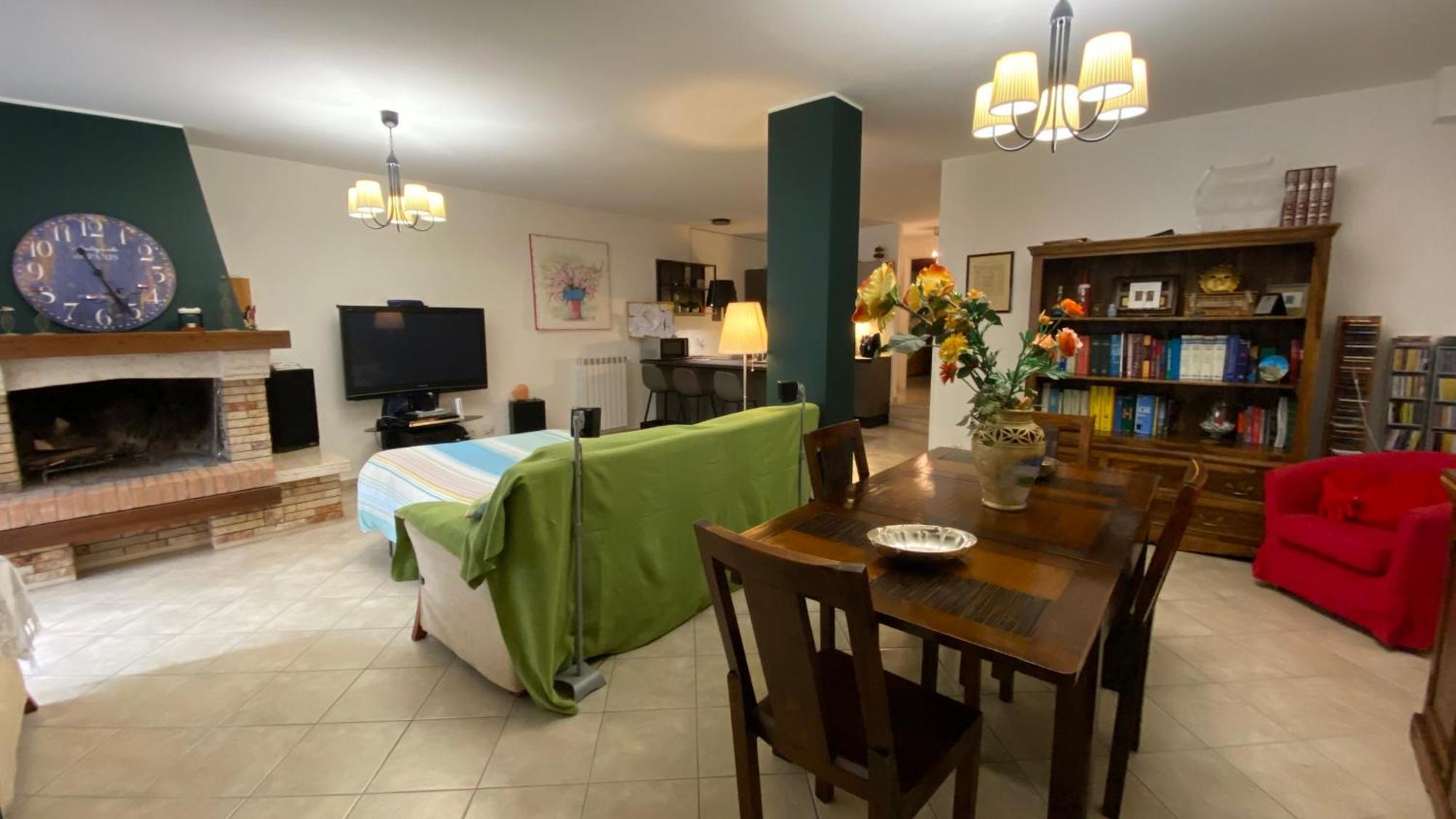 Apartament The Wild Lavender Cecchina Zewnętrze zdjęcie
