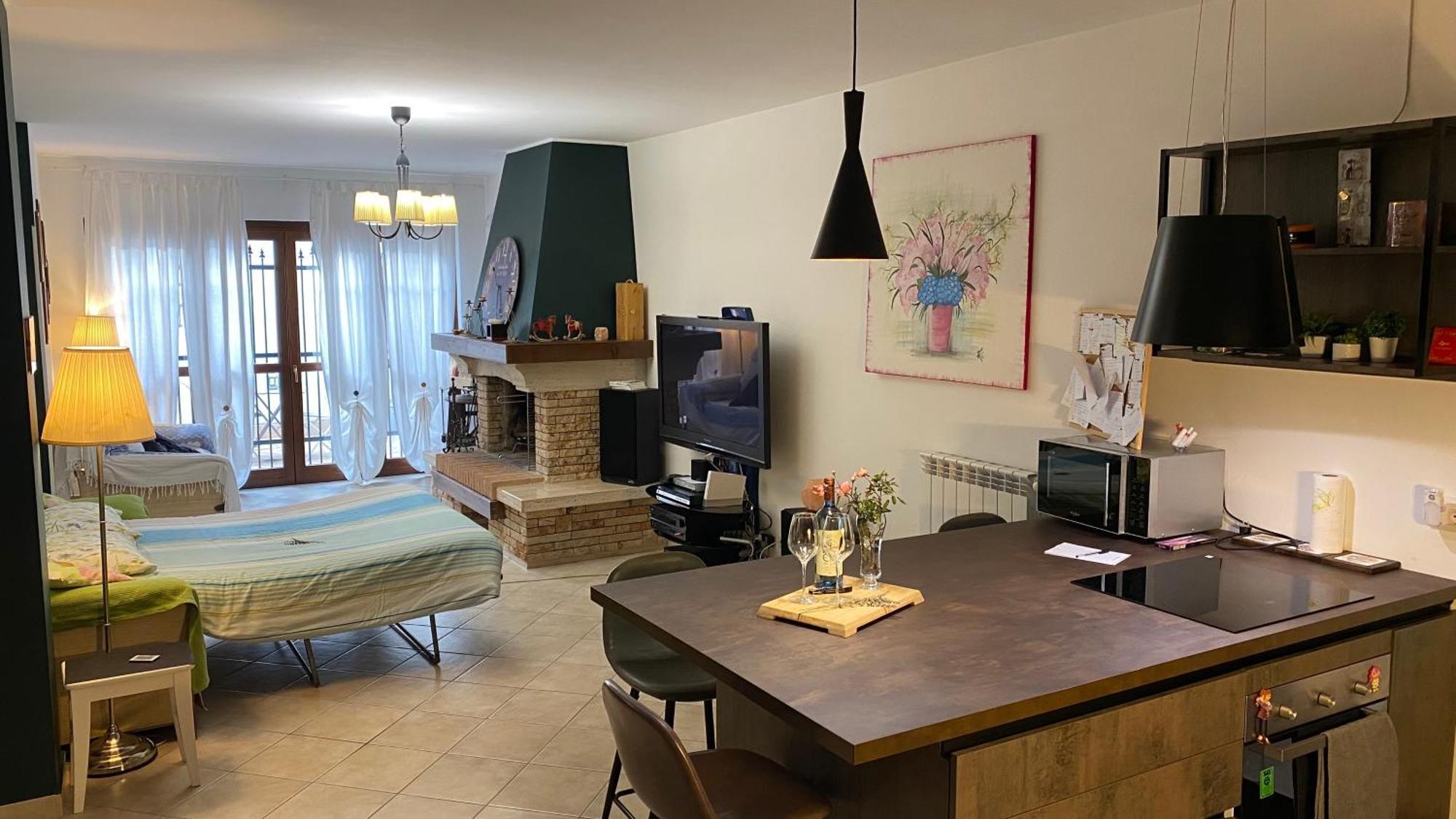 Apartament The Wild Lavender Cecchina Zewnętrze zdjęcie