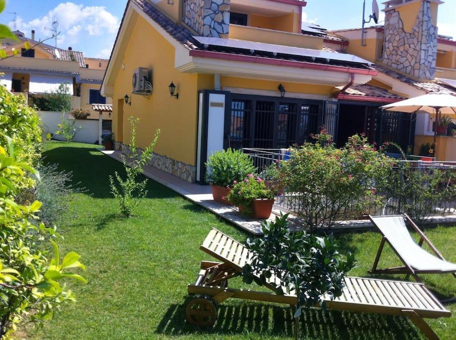 Apartament The Wild Lavender Cecchina Zewnętrze zdjęcie